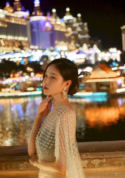 午夜视频免费观看