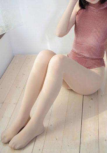 美丽的小蜜桃2在线观看