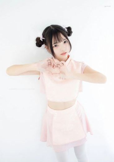 裙子里的怪兽