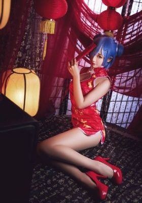 美女老师在线观看