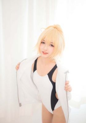 征服了同学的贵妇麻麻剧情简介